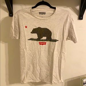 Vintage Levi’s Bear Tee